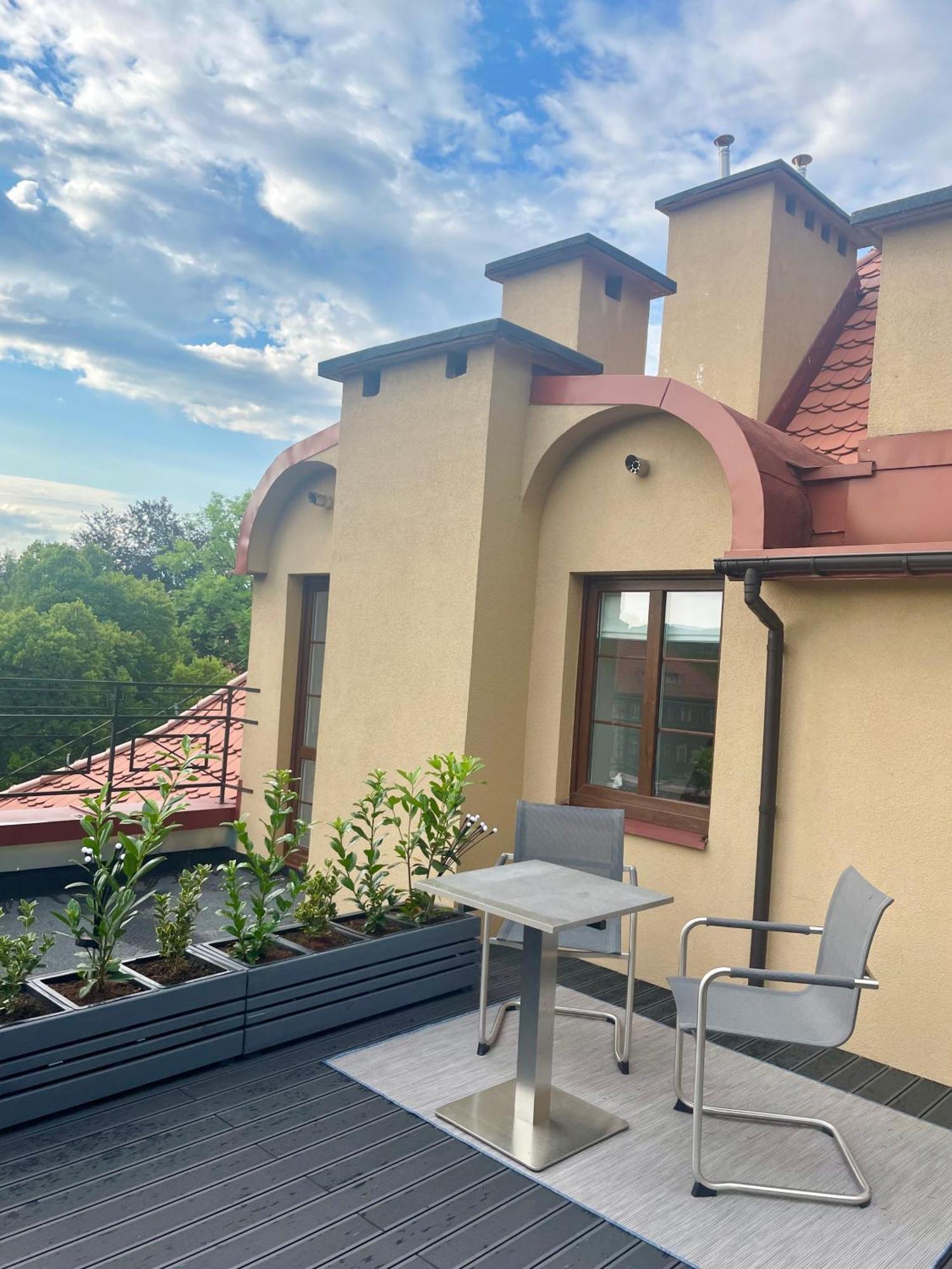Szmaragdowa Sowa Apartment Walbrzych Bagian luar foto
